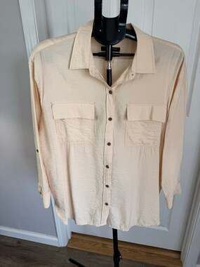 Banana Republic Peach Button Down Shirt Size L Petite